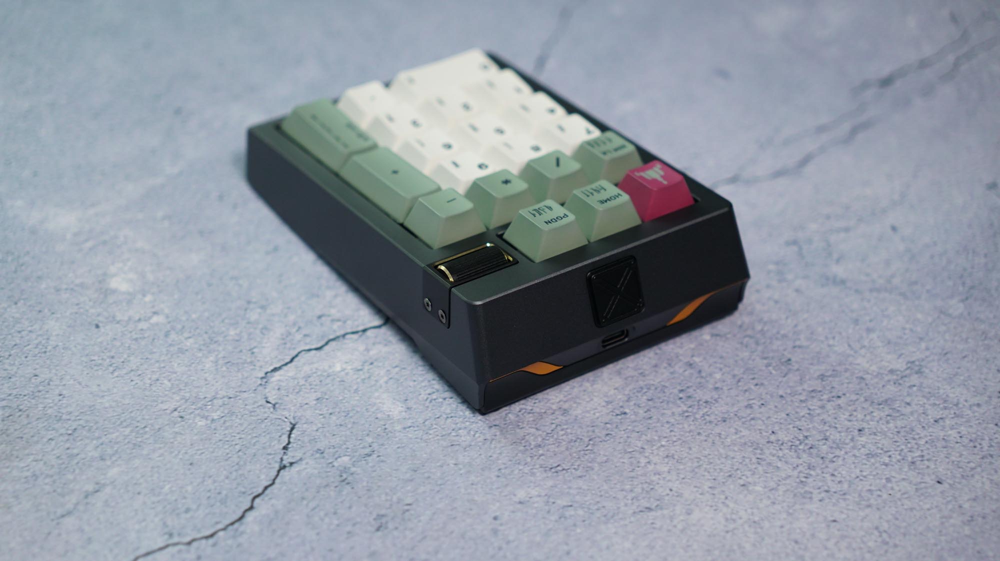 [Prebuilt by Sói] Zoompad Tiga