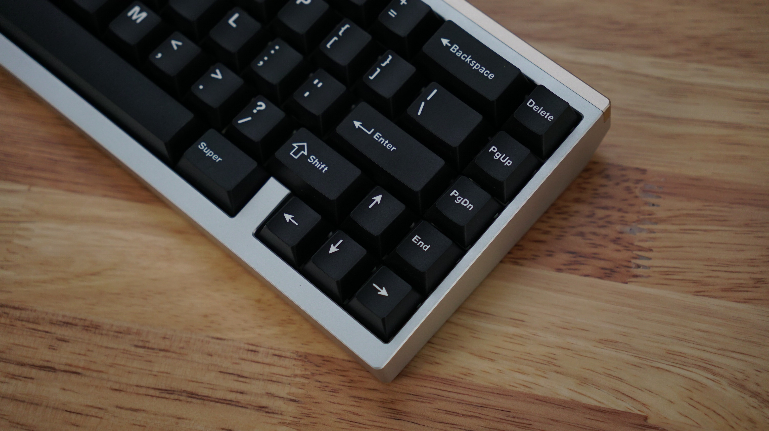 [Prebuilt by Sói] Mode New SixtyFive Silver - Copper - Switch Gateron Smoothie - Keycap WS WOB