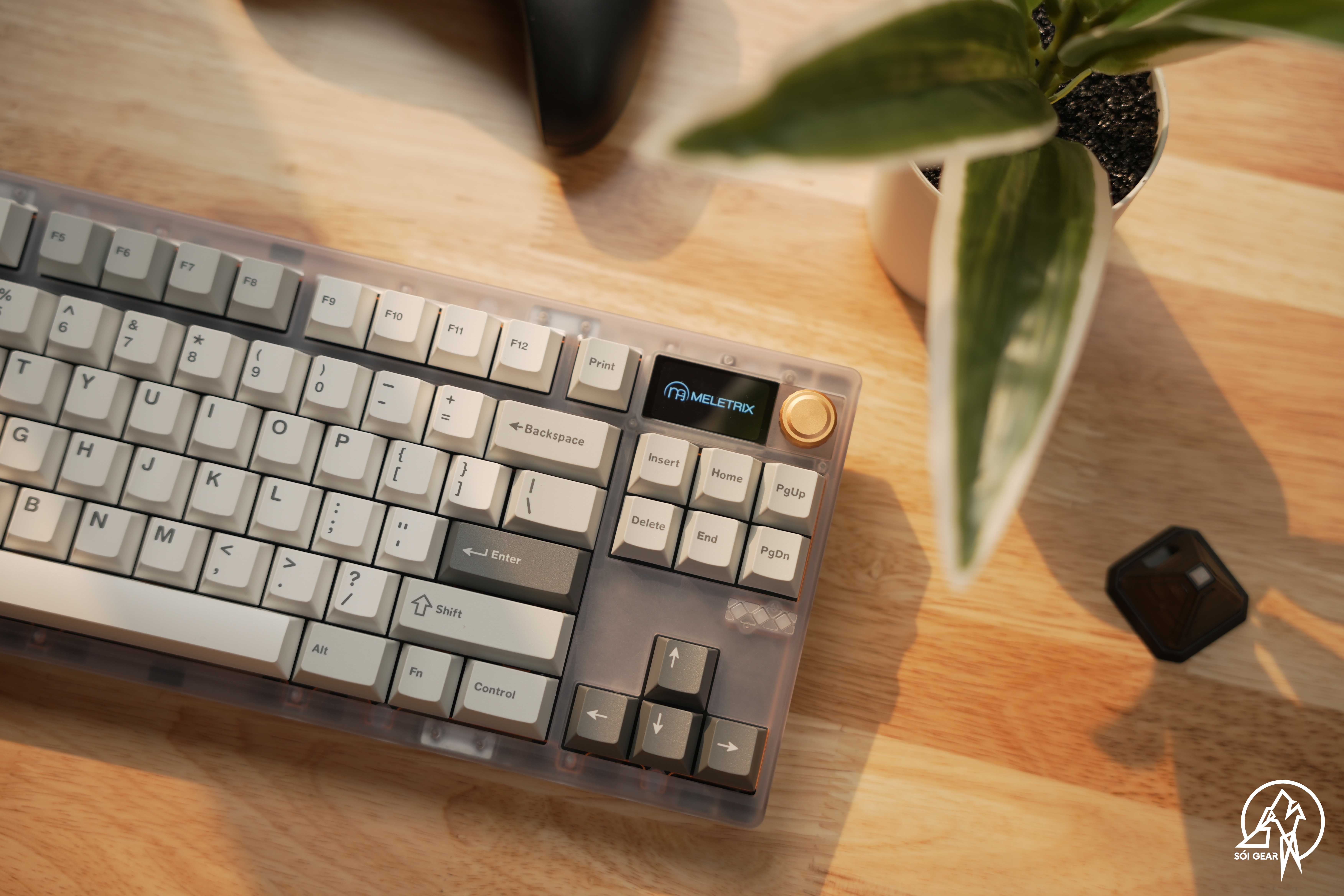 [Prebuilt by Sói] Zoom TKL DYNA - Frosted Clear - Keygeek Full Nylon - WS Gray Skies