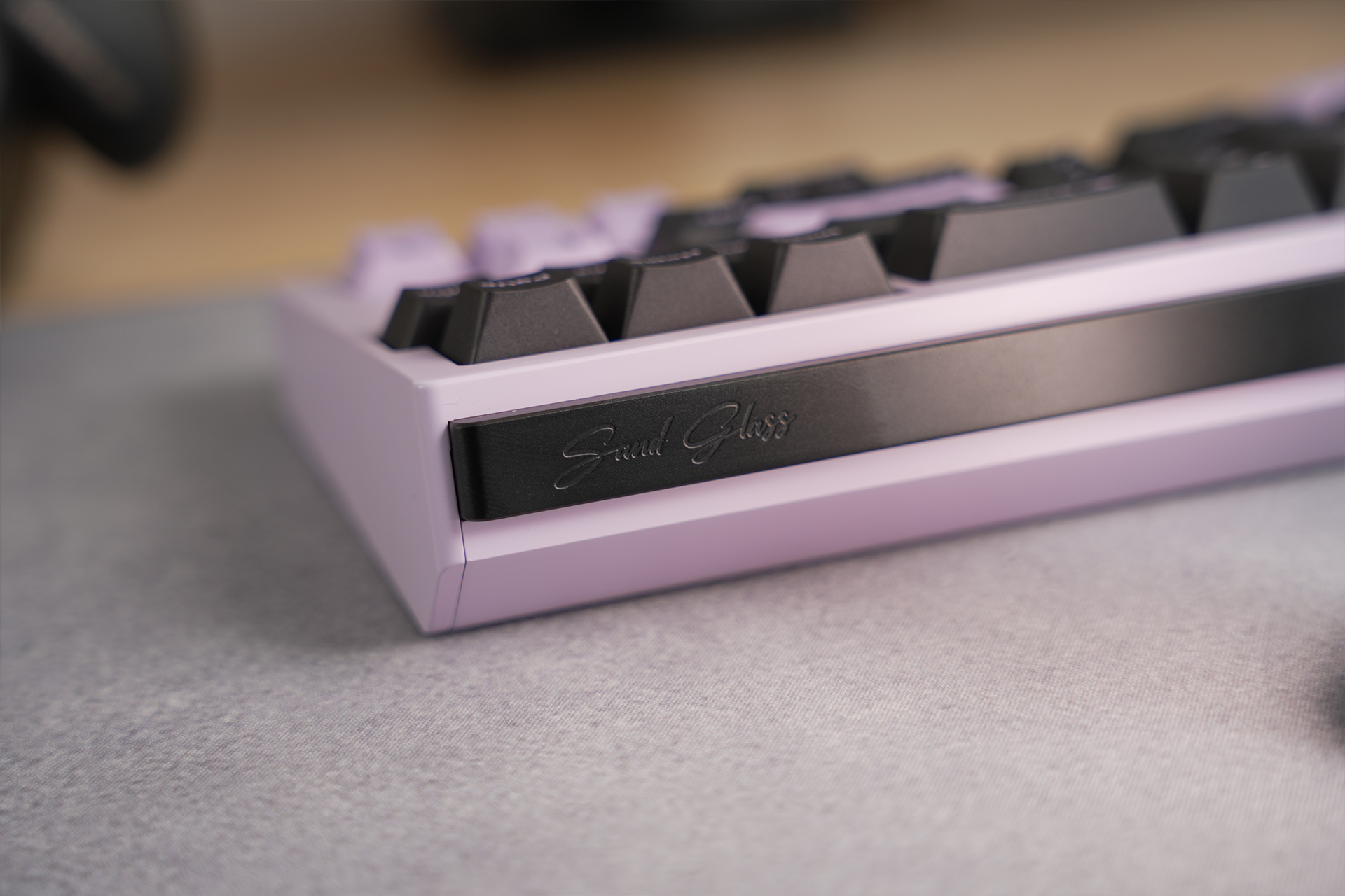 [Prebuilt by Sói] Sand Glass Ergo 70 E Purple - Cherry MX2A - Mintcaps Minimalist Black Purple PBT Dyesub