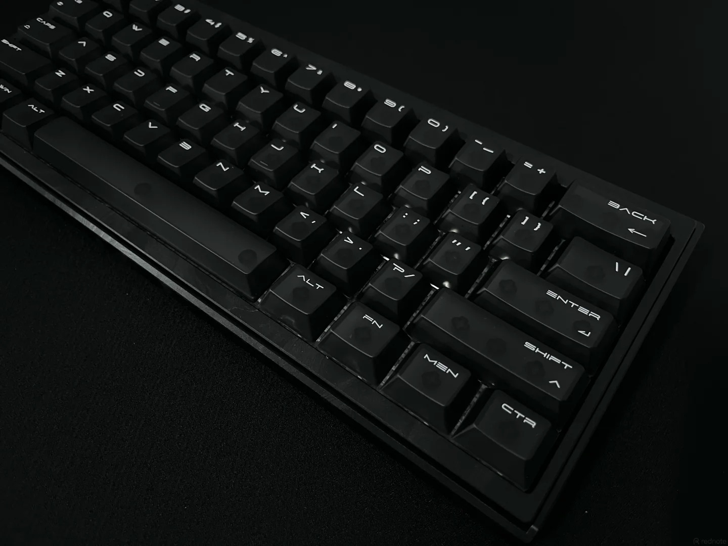 [In Stock] ATK x VELOTA FUZZY 60 V2 HE