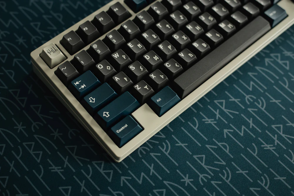 [In Stock] GMK Norse Keycap - Base + Novelties