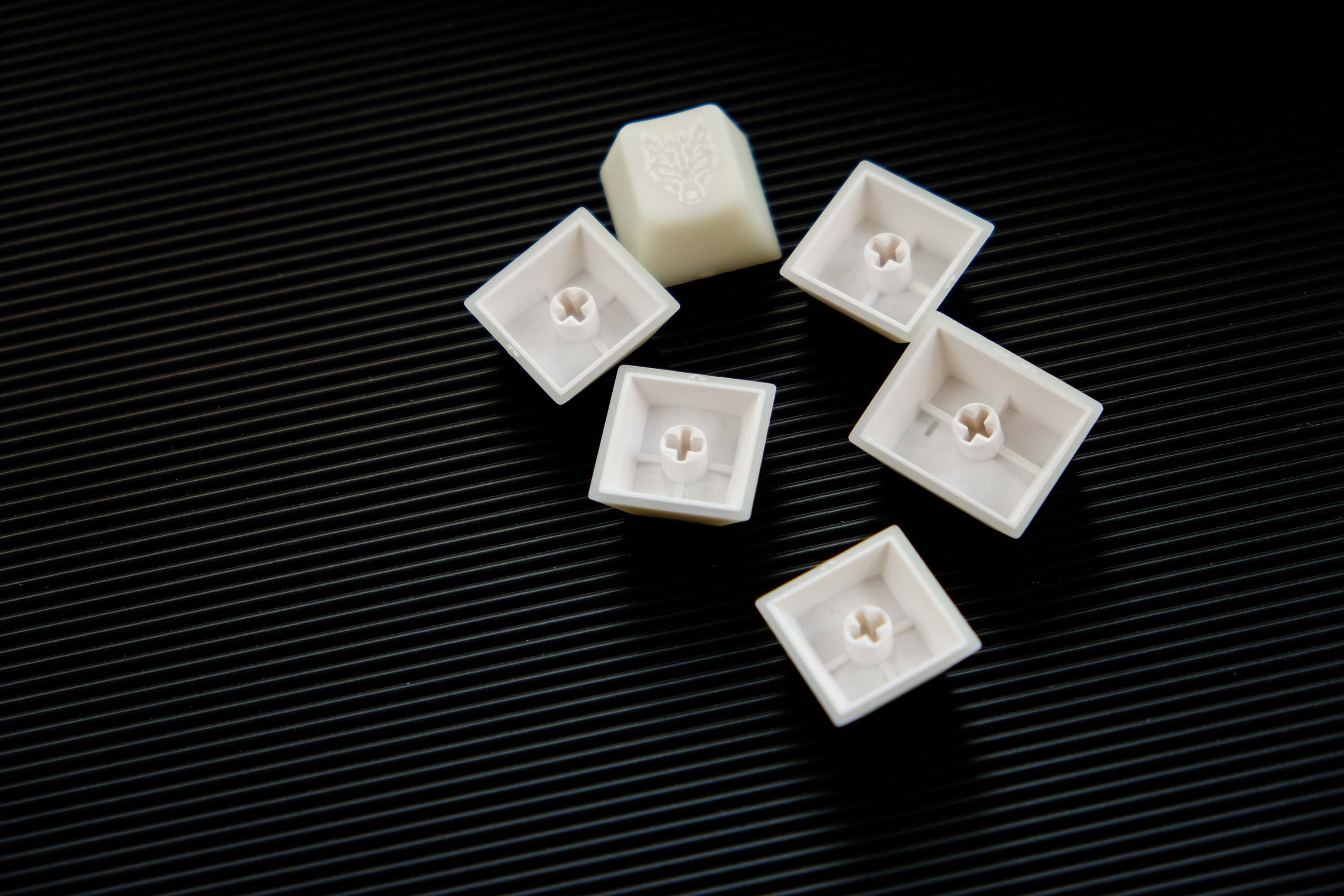 [In Stock] Keycap Cherry Aifei White Marble PBT Doubleshot