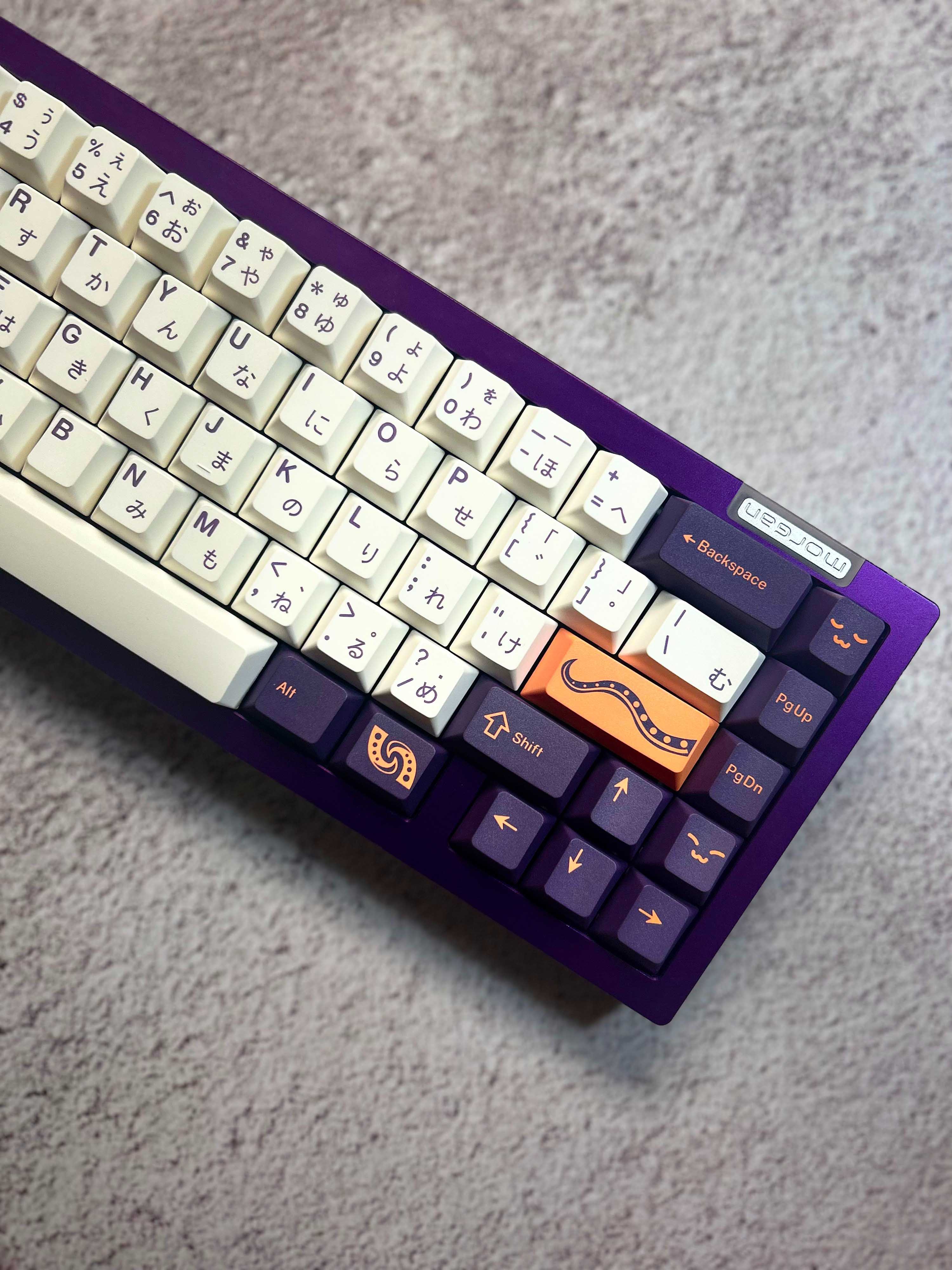 [Instock] Keycap Walker Cherry Tako PBT dyesub