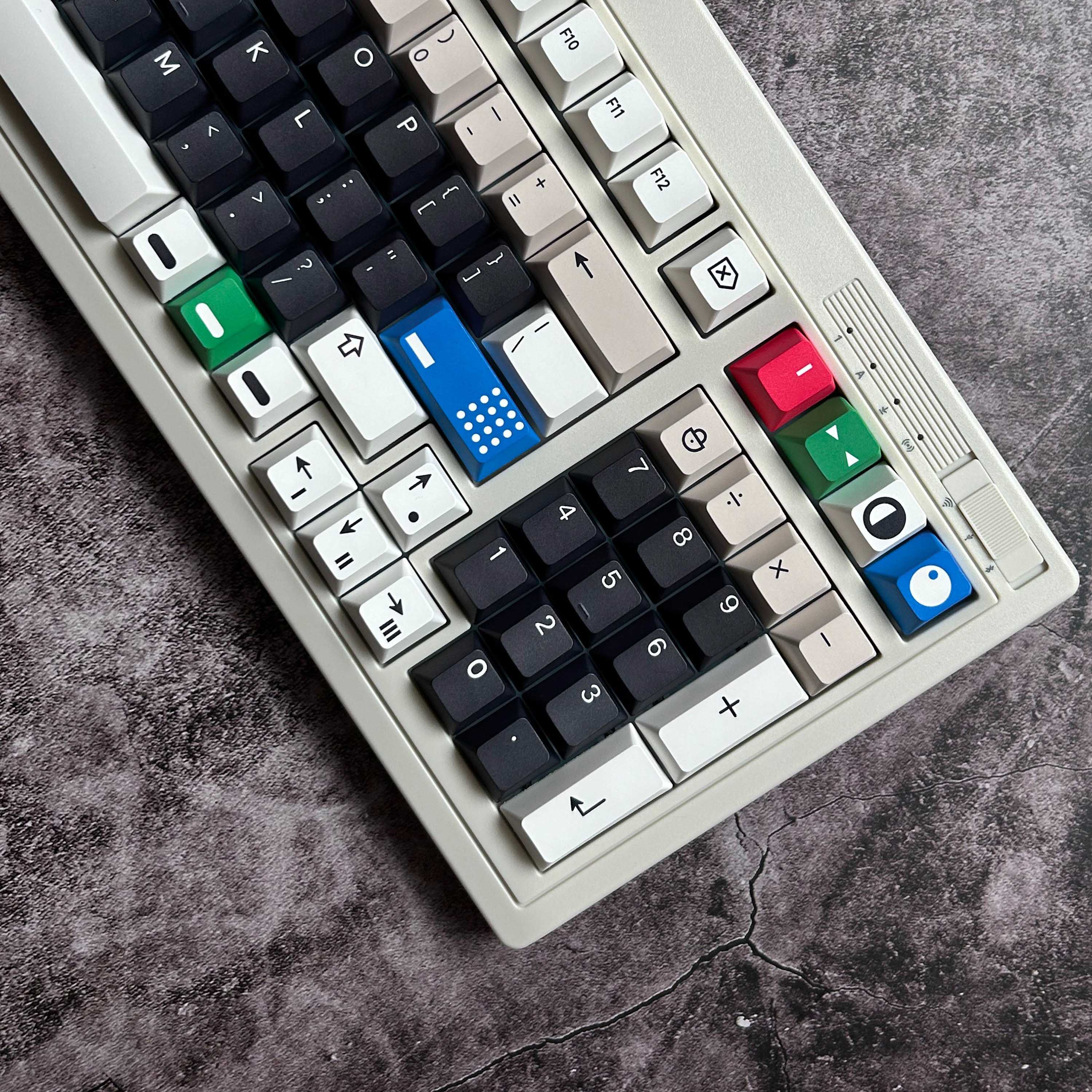 [Instock] Keycap Walker Cherry Resonance R2 PBT Dyesub