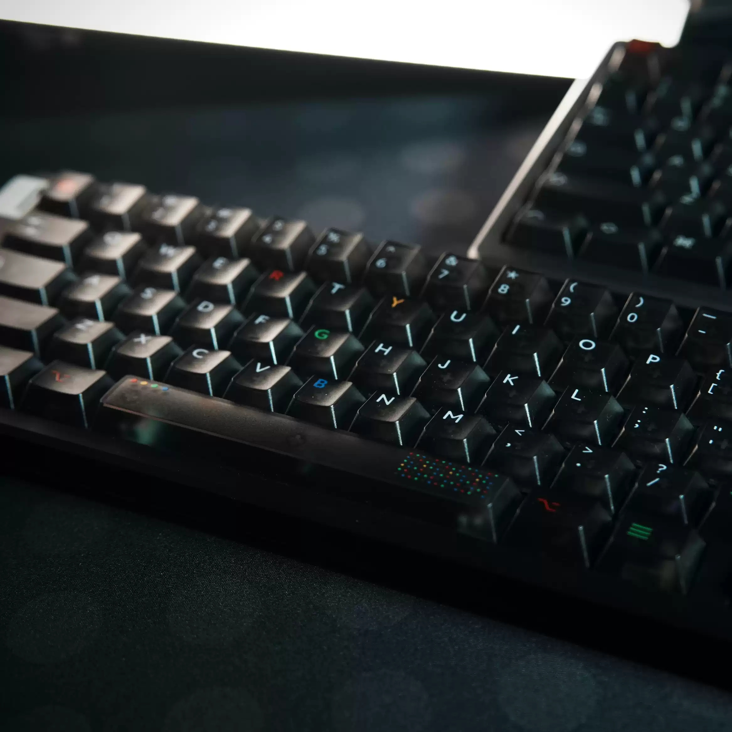 Keycap Aifei Black Light Xuyên led Cherry ABS