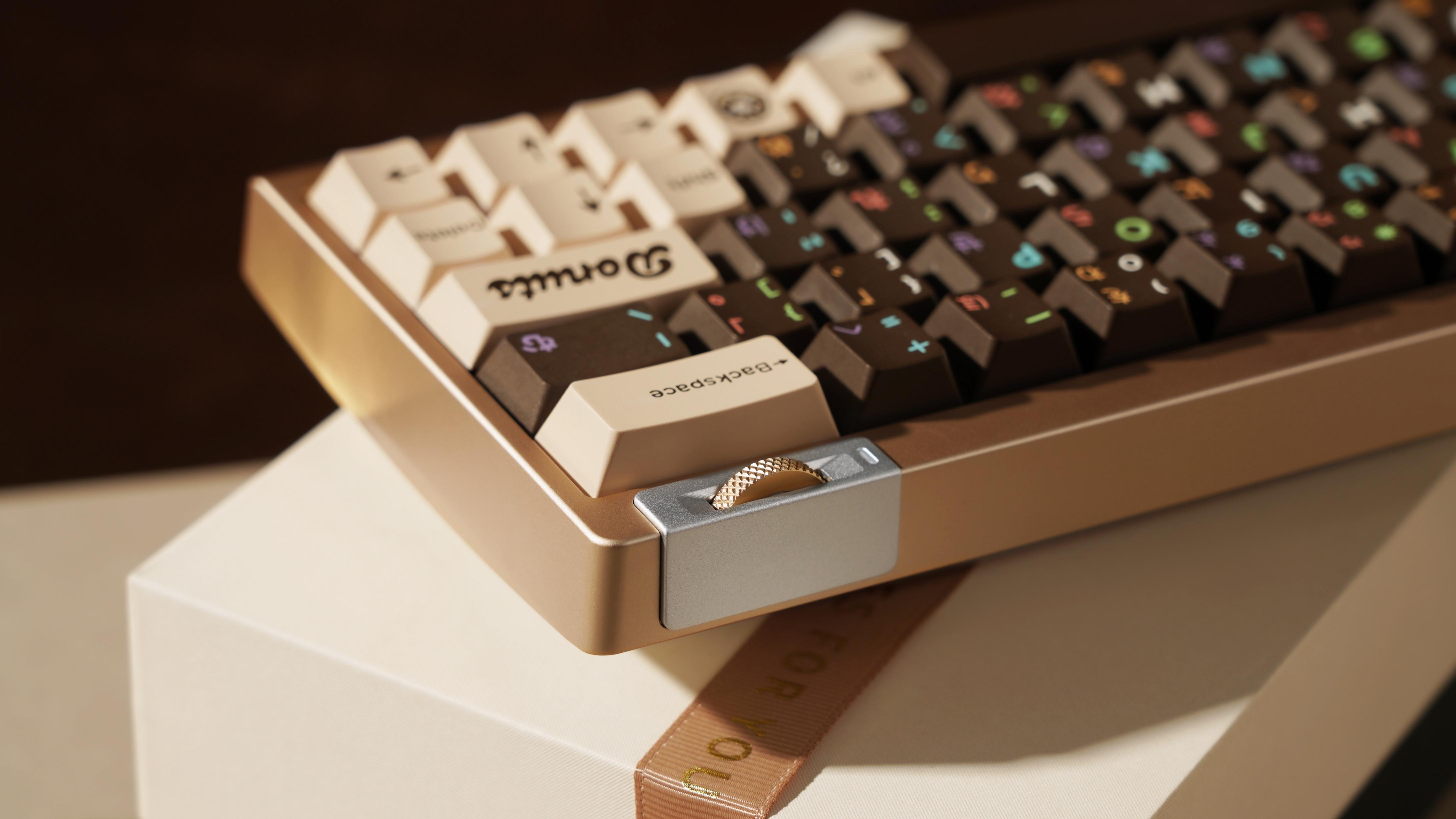 [GB] Zoom64 Mechanial Keyboard Kit - Velvet Gold