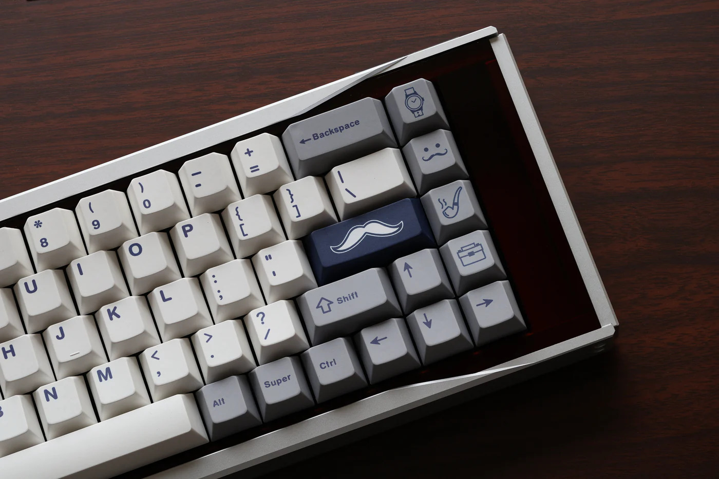 Keycap MW Cultured Gentleman Cherry PBT Dyesub