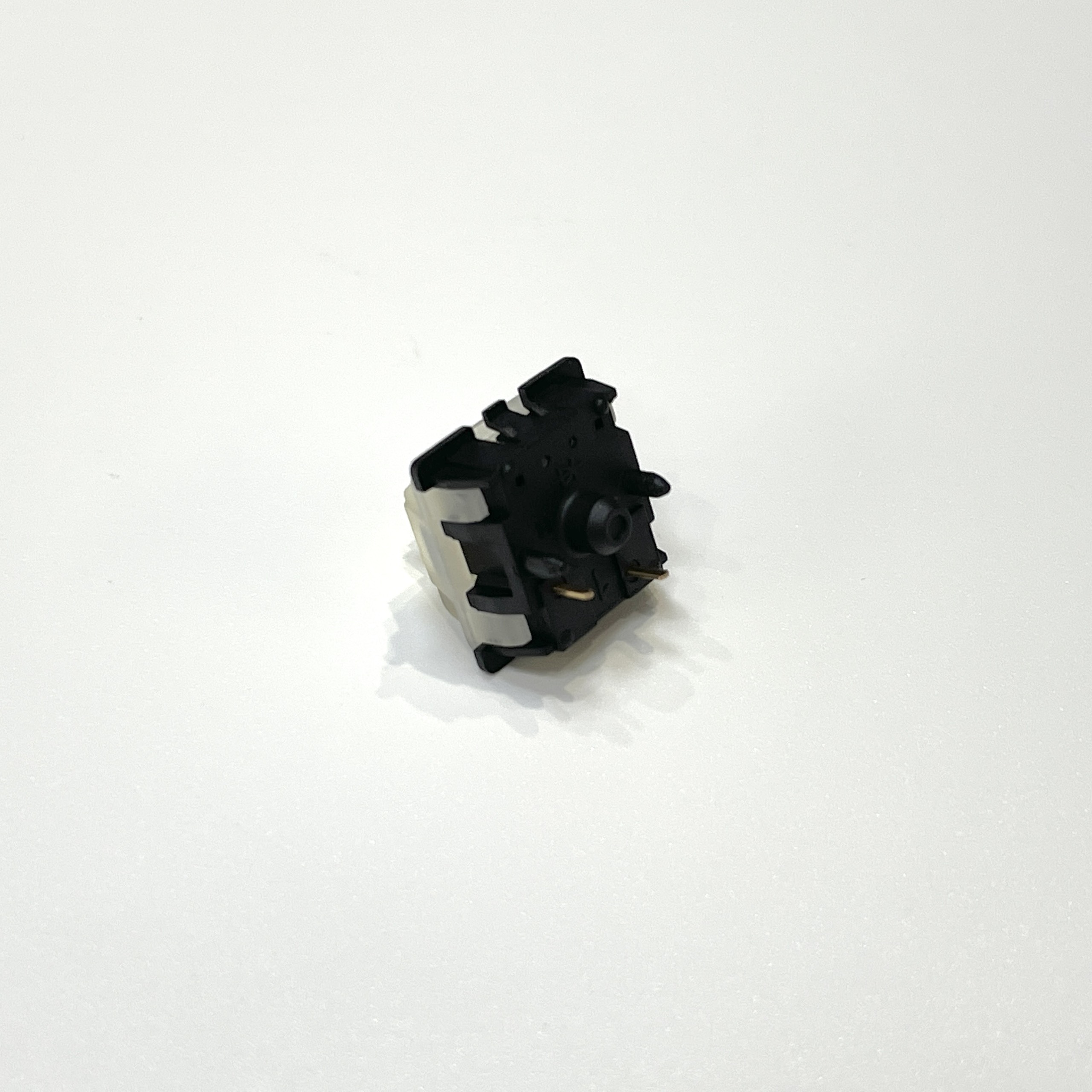 [In Stock] Switch Gateron Milky Yellow Black Bottom KS-3X47