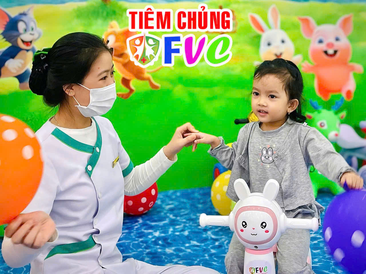 Viêm màng não có lây không? Lây qua đường nào và có dễ lây không?