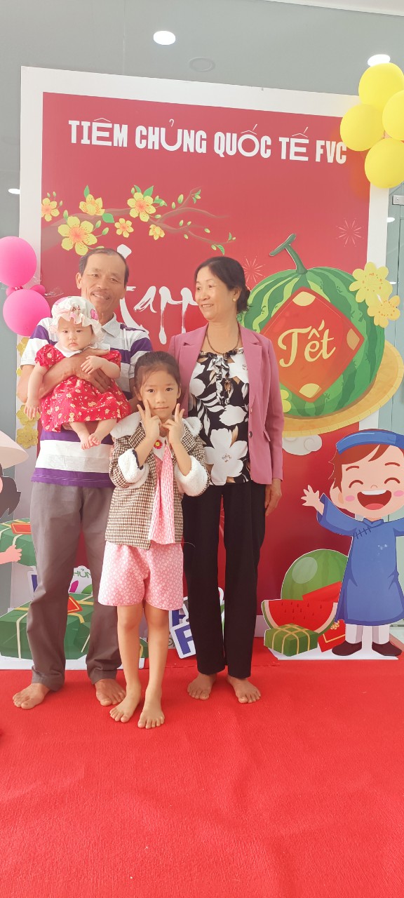 Giải đáp mới tiêm vacxin có được uống thuốc không