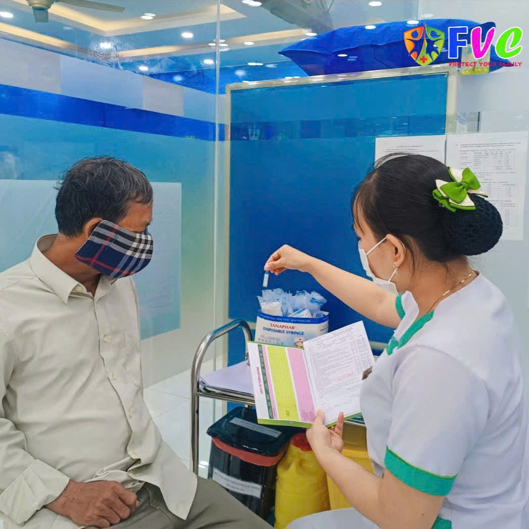 CDC Mỹ khuyến cáo tiêm ngừa phế cầu từ 50 tuổi để phòng biến chứng nặng