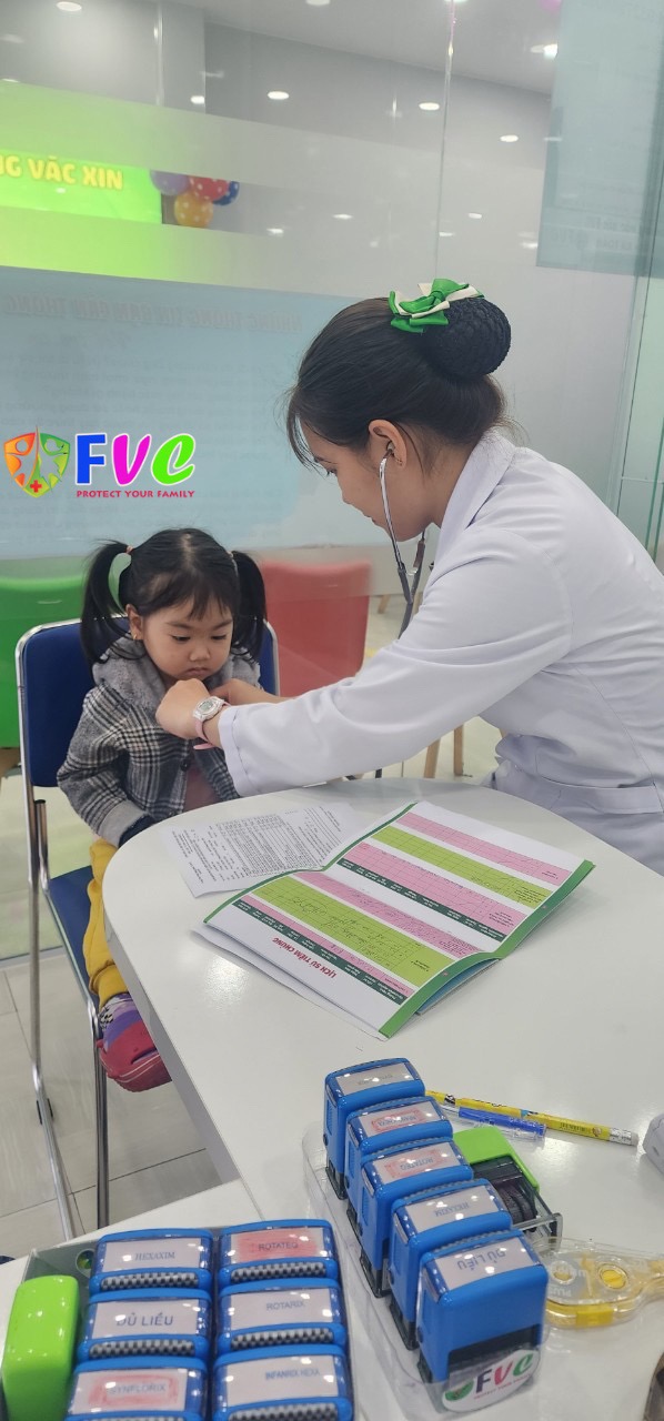 Cao điểm mùa cúm - Cha mẹ cần lưu ý gì để con không gặp biến chứng?