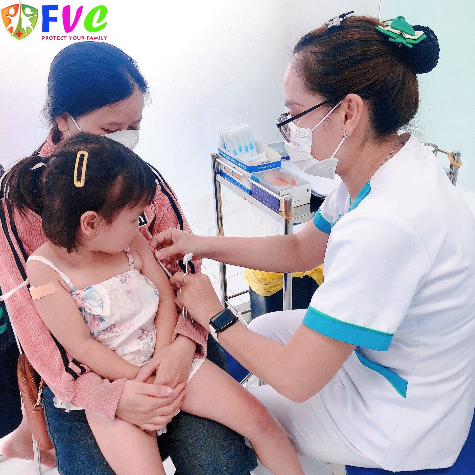 3 loại vắc xin quan trọng cho phụ nữ mang thai