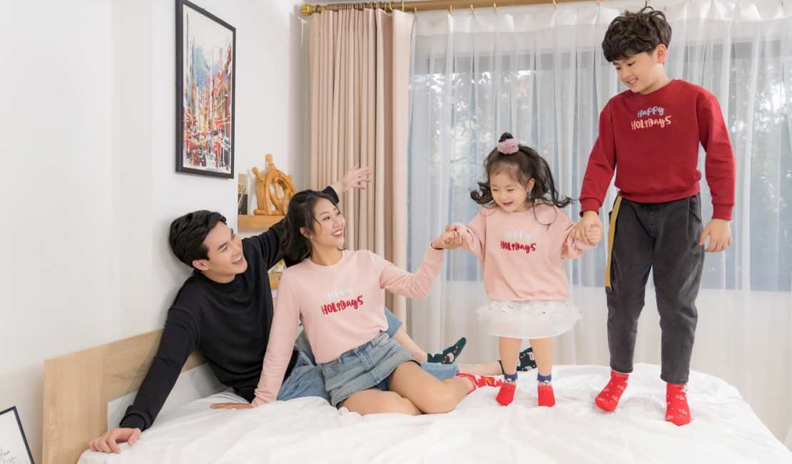 Mách mẹ cách chọn đồ đôi cho bé cực xinh, ai nhìn cũng mê