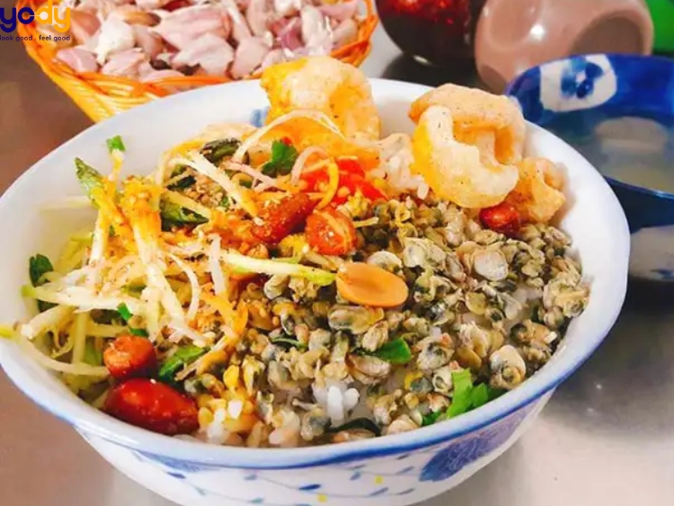 Ăn gì ở Huế ngon