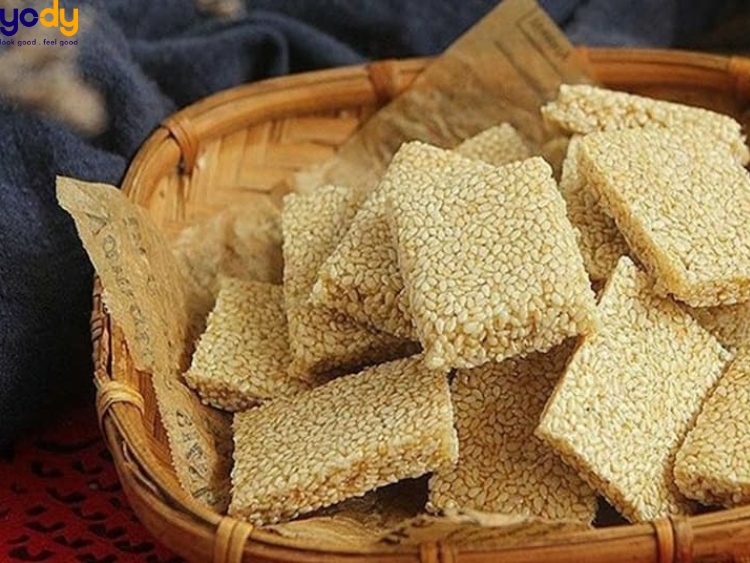 Ăn gì ở Huế? Mè xửng