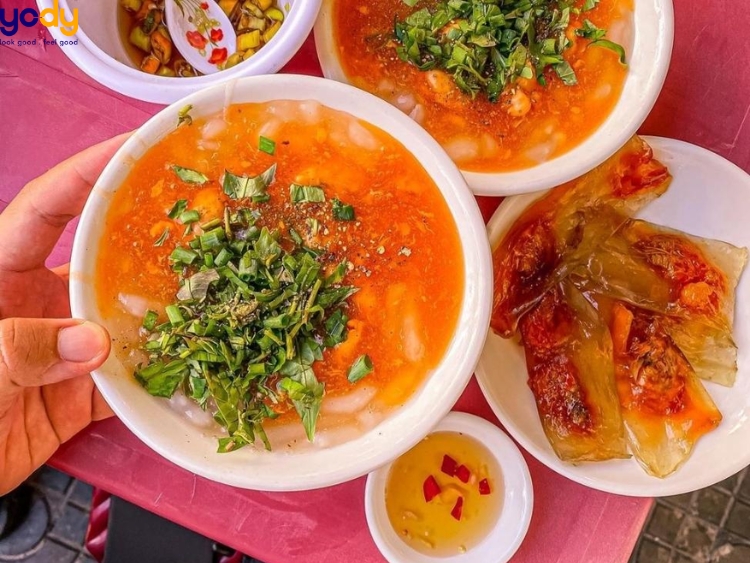 ở Huế ăn gì