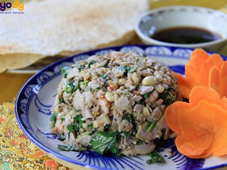 Ăn gì ở Huế
