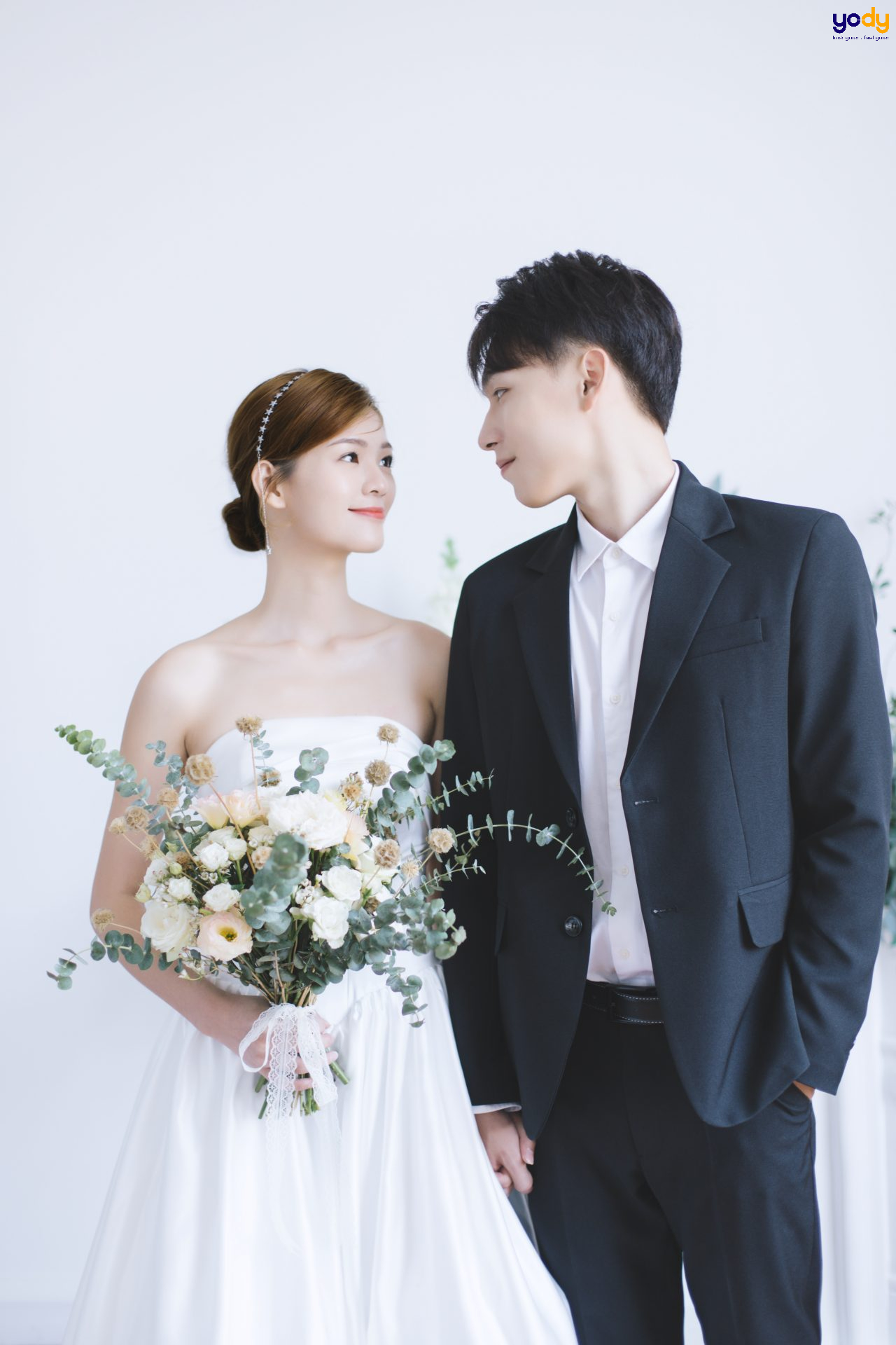 CÁCH CHỌN HÌNH CỔNG ĐÁM CƯỚI CHUẨN  Tony Wedding