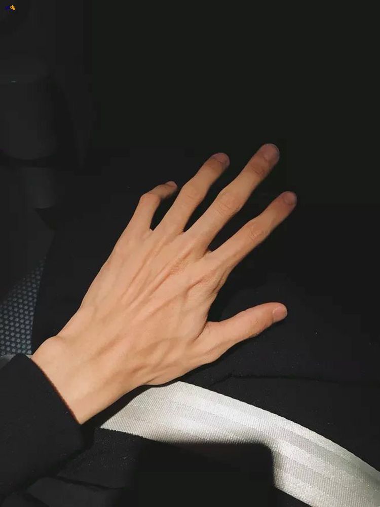 Hình dạng bàn tay nói lên điều gì