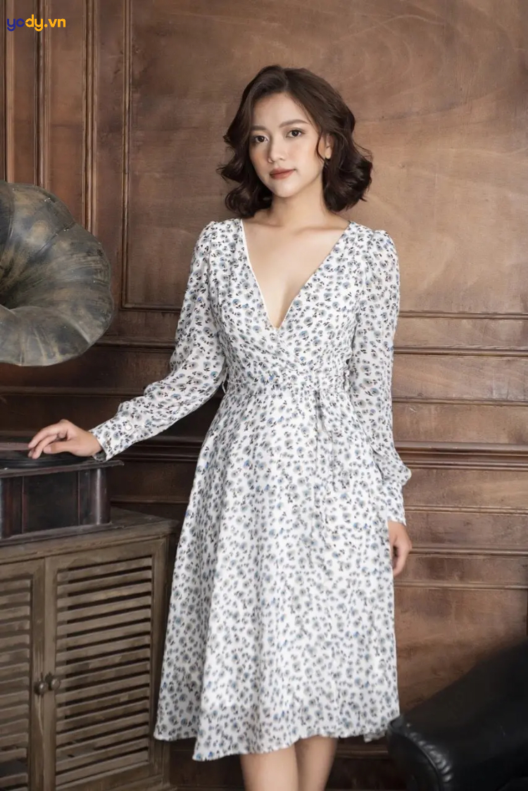 Áo đầm tay dài sang trọng hoạ tiết hoa nhí vintage
