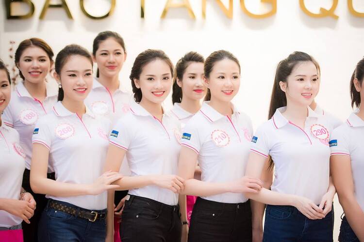 mẫu đồng phục spa đẹp