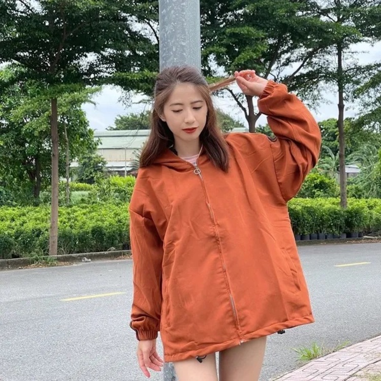 phối đồ với áo khoác bomber nữ form rộng