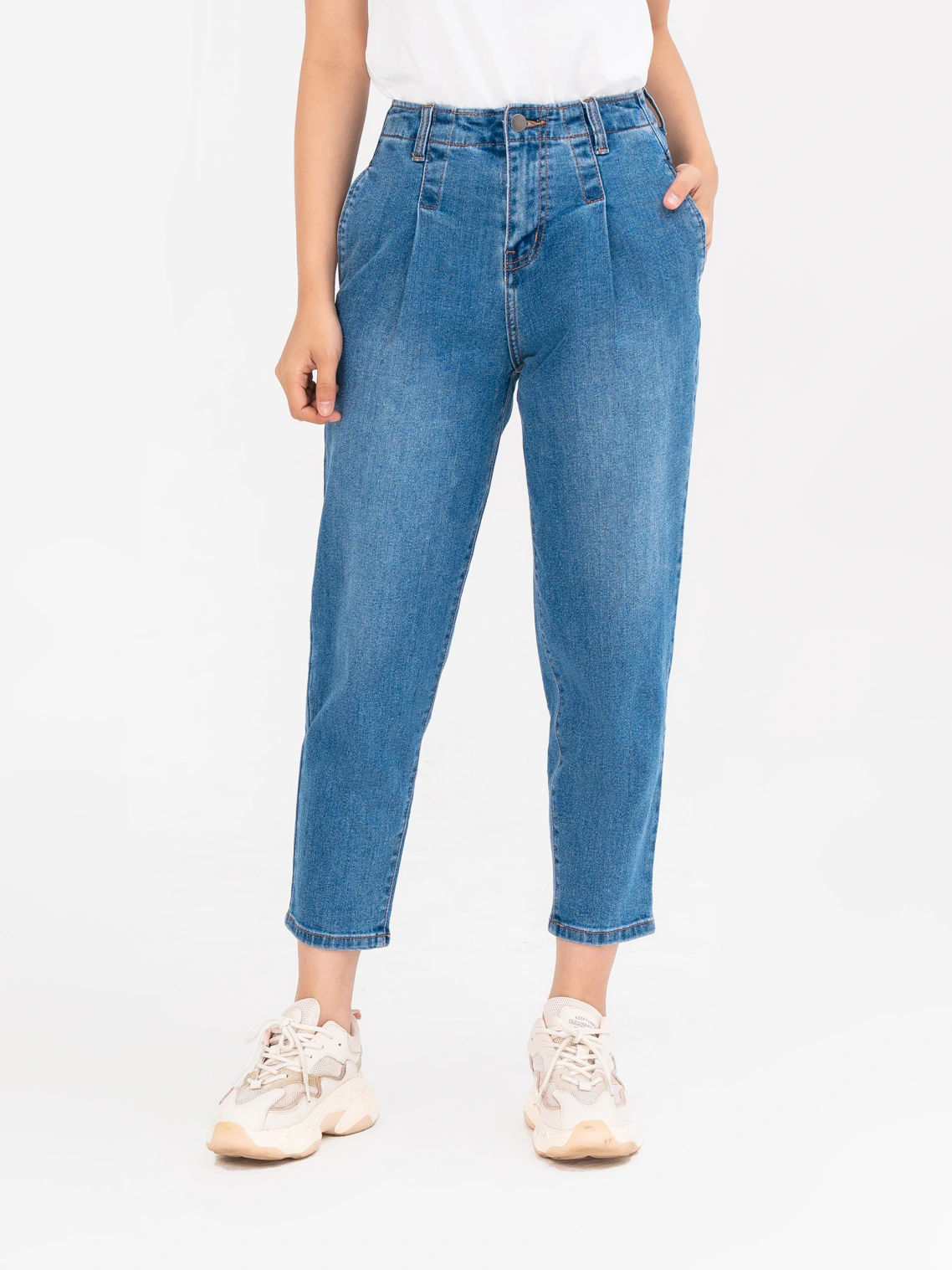 TOP 10 cách phối đồ với quần baggy jean nữ đẹp chinh phục mọi phong cách