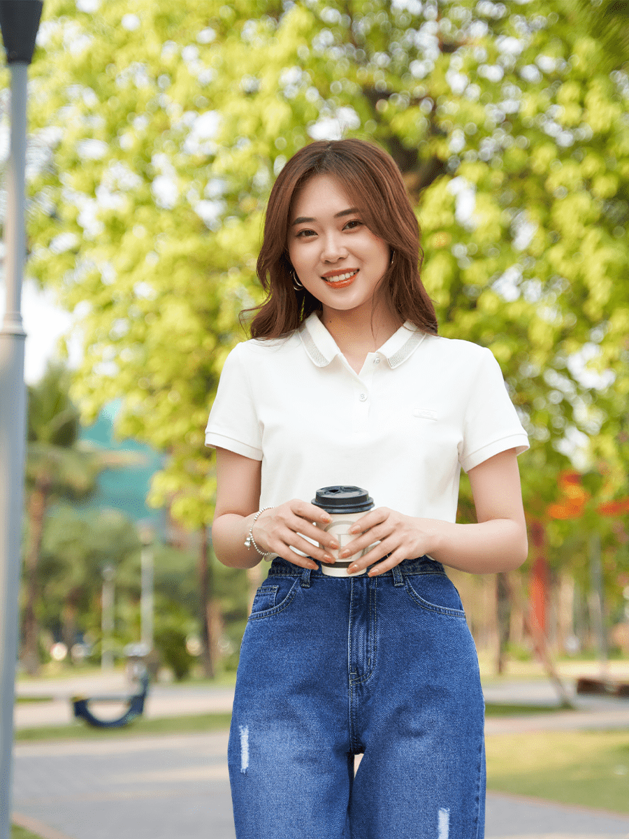Áo nữ có cổ