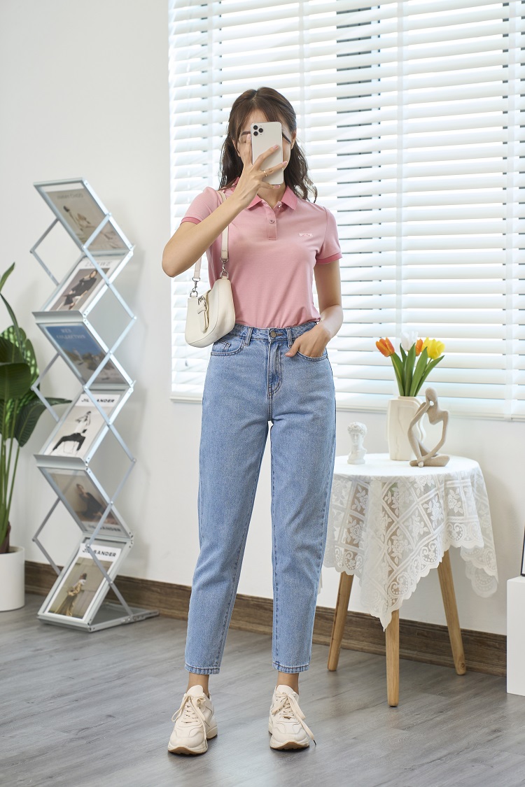 Áo polo nữ mặc với quần gì đẹp?
