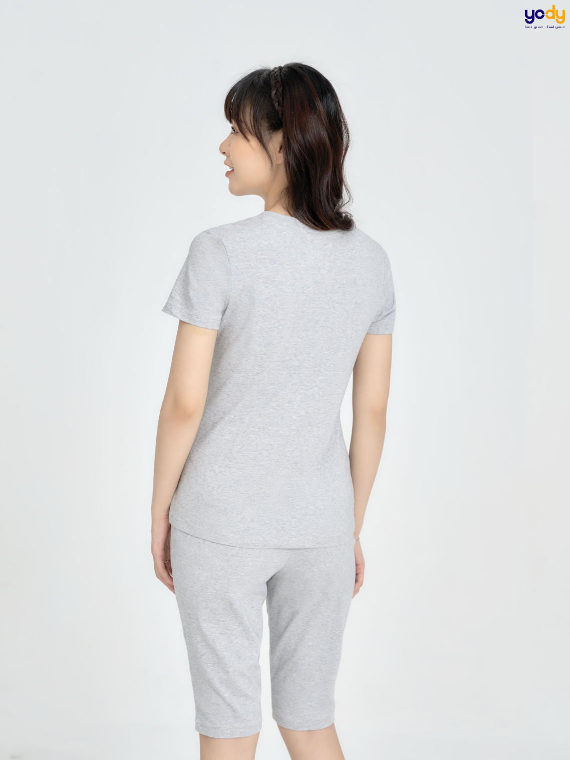 Bộ đồ mặc nhà mùa hè cotton “gây bão” thị trường thời trang 2023
