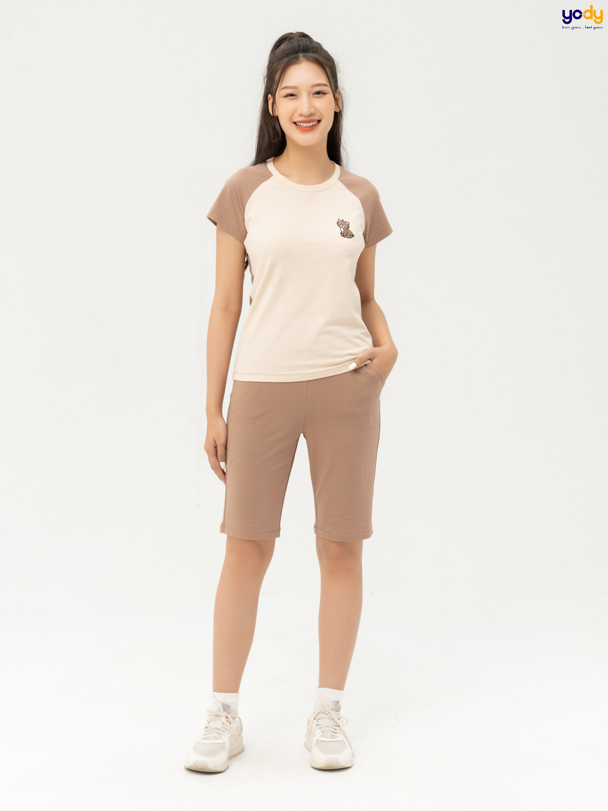 Bộ đồ mặc nhà mùa hè cotton “gây bão” thị trường thời trang 2023