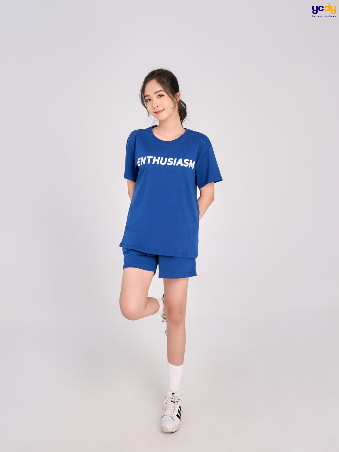 Bộ đồ mặc nhà mùa hè cotton “gây bão” thị trường thời trang 2023