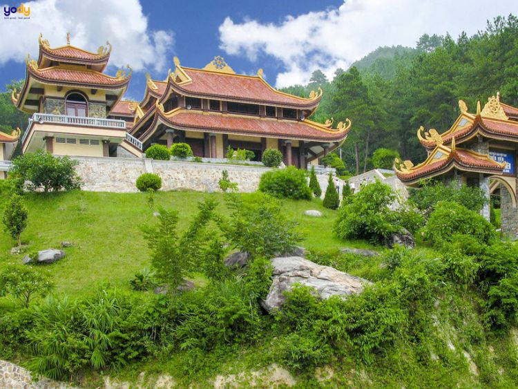 Khu danh lam thắng cảnh Thiền Viện Trúc Lâm Tây Thiên