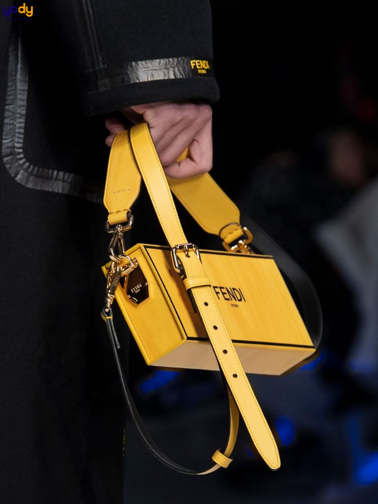 Túi xách nữ Fendi