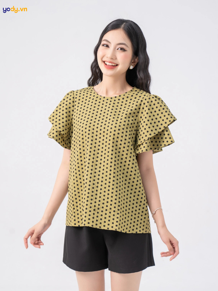 Sơ mi chấm bi nổi bật