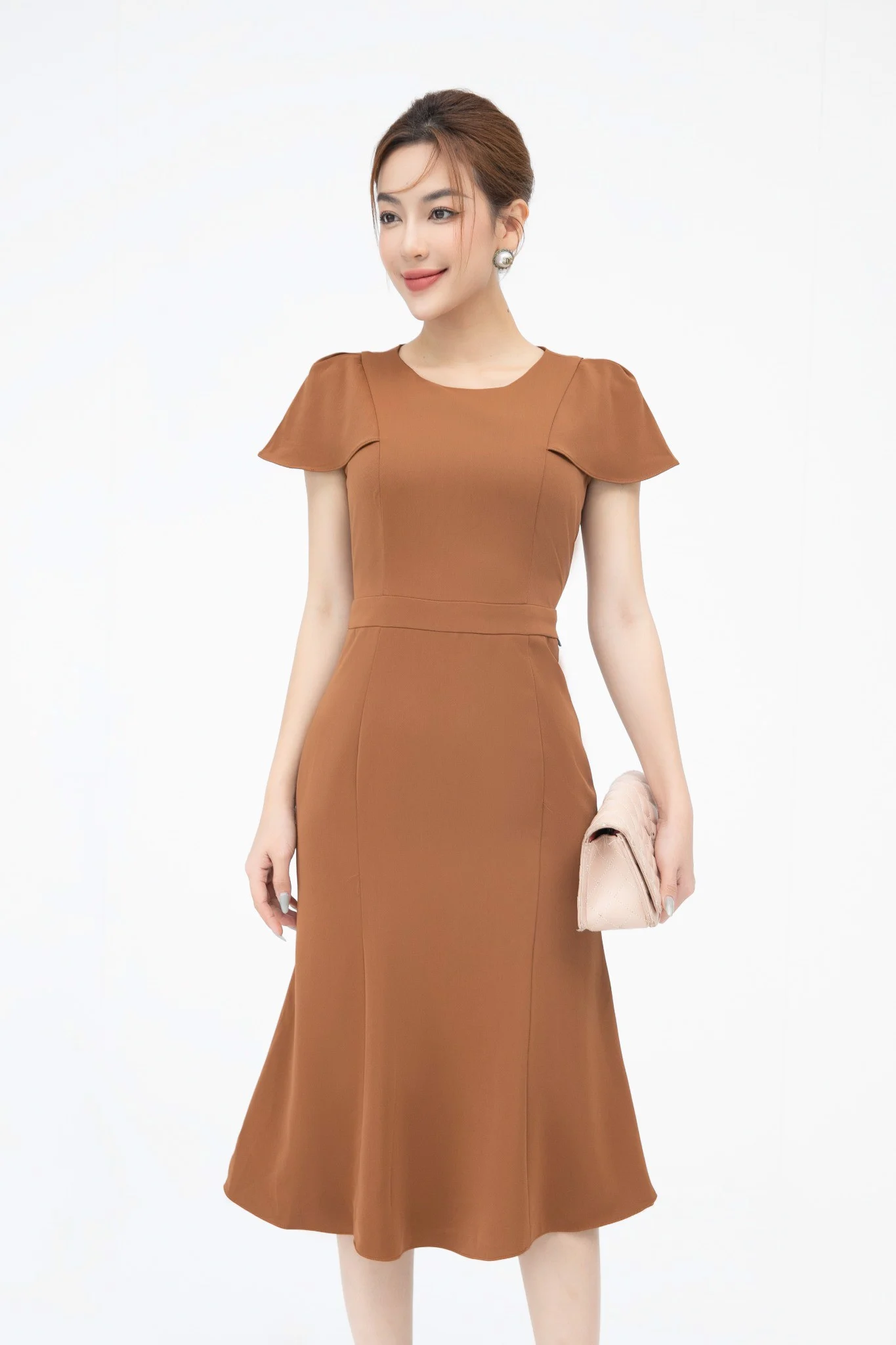 Giảm giá Váy trắng thiết kế Enily Dress dáng xoè dự tiệc đi cưới, sinh nhật  -Ảnh thật 100%- Thời Trang Váy Thiết Kế - Mua Thông Minh