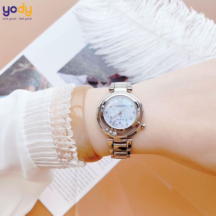 Các câu hỏi liên quan về cách đeo đồng hồ đẹp cho nữ