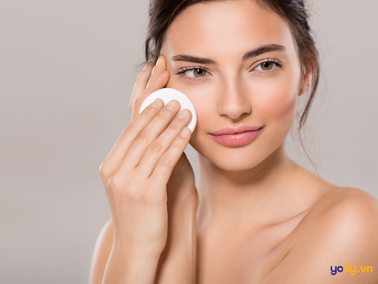 cách dùng nước tẩy trang hiệu qủa