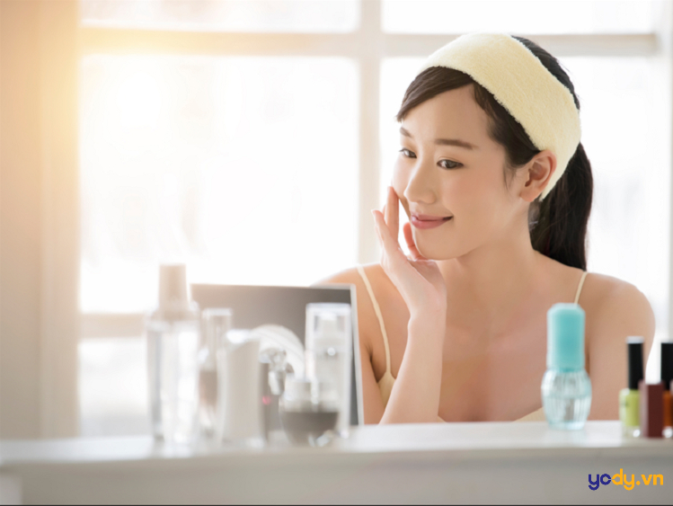 cách dùng nước tẩy trang đúng cách