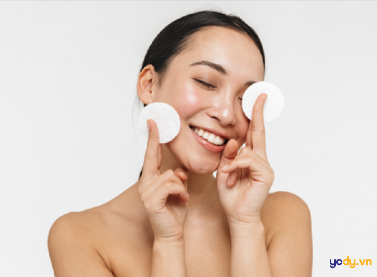 cách dùng nước tẩy trang hiệu quả