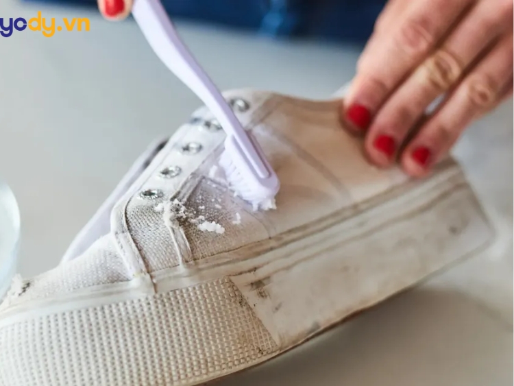 cách giặt giày thể thao