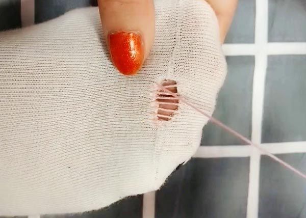 Cách khâu quần áo giấu chỉ