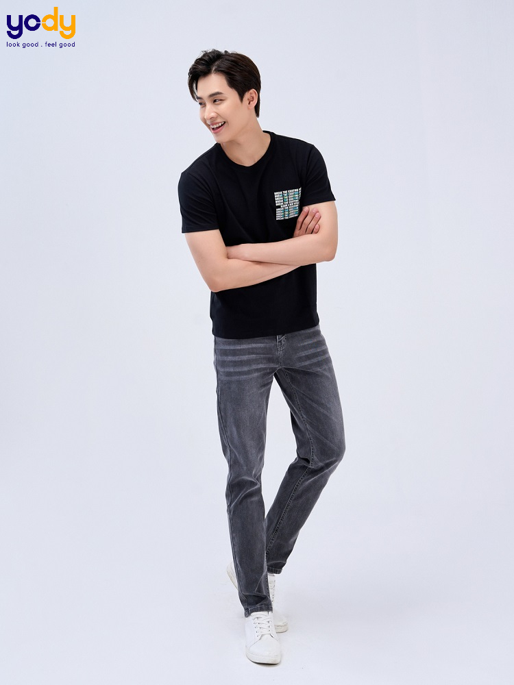 Thời trang trẻ trung với quần jeans, áo thun