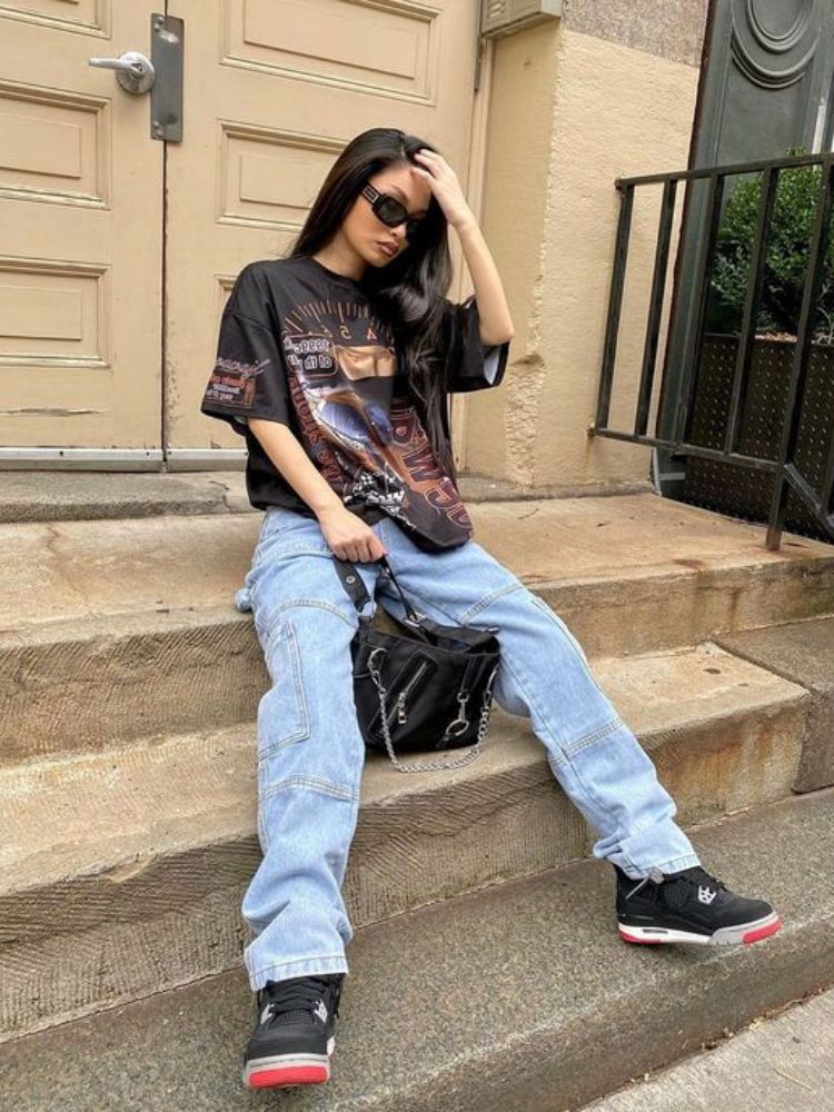 Quần Jeans mix giày Jordan 4 nữ