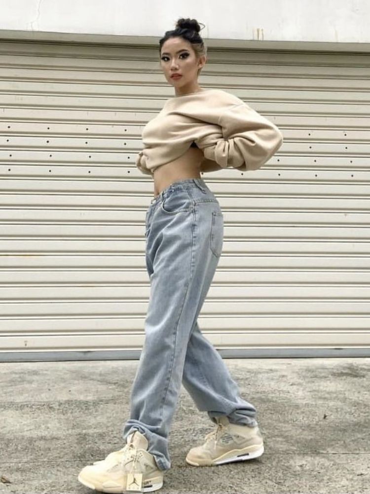 Quần Jeans mix giày Jordan 4 nữ