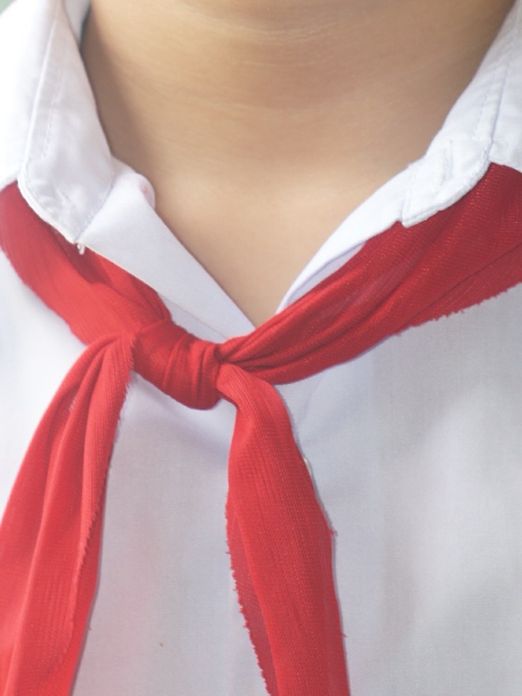 Về chiếc khăn quàng đỏ