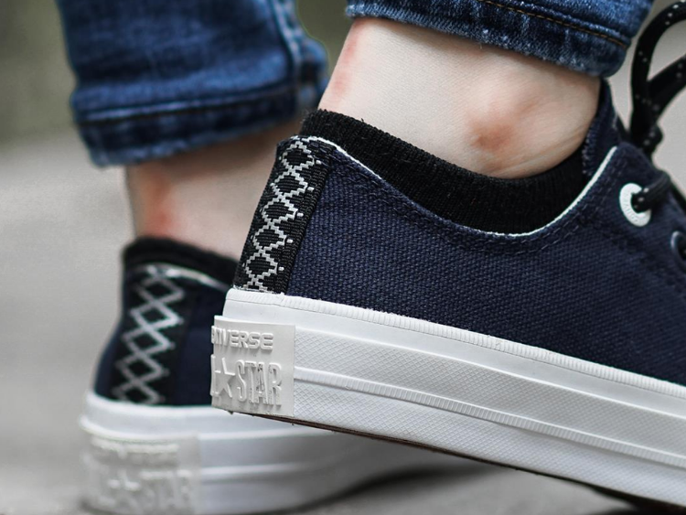 check giày converse