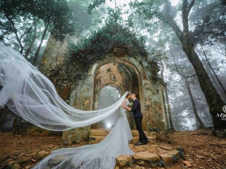 Chụp ảnh cưới Hàn Quốc ngoài trời